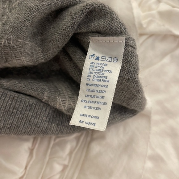 C. Wonder | Grey Wool Sweater with Bow Pattern - Picture 4 of 4